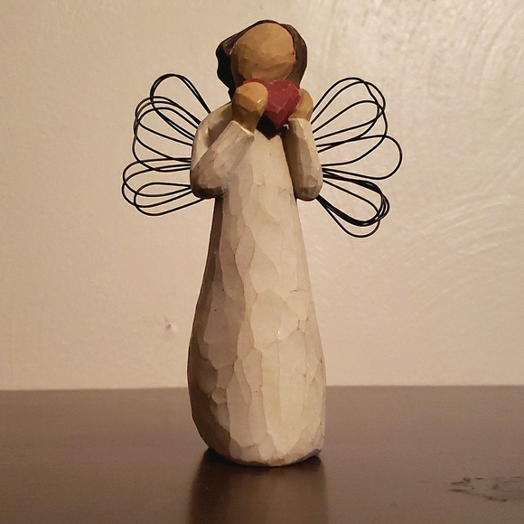 WILLOW TREE Angel of the Heart